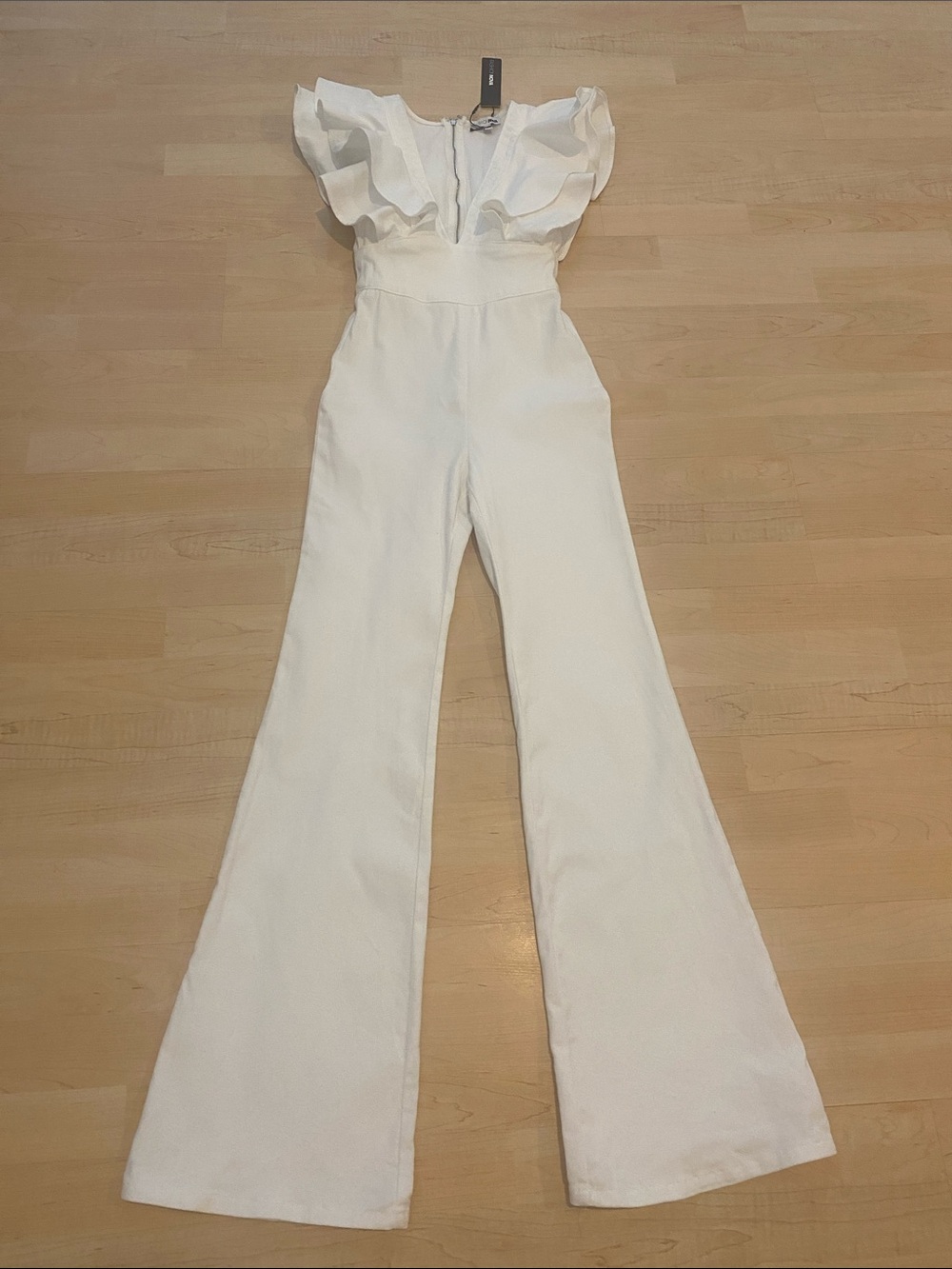 NWT Fashion Nova White Ruffle Shoulder Flare Jumpsuit XS